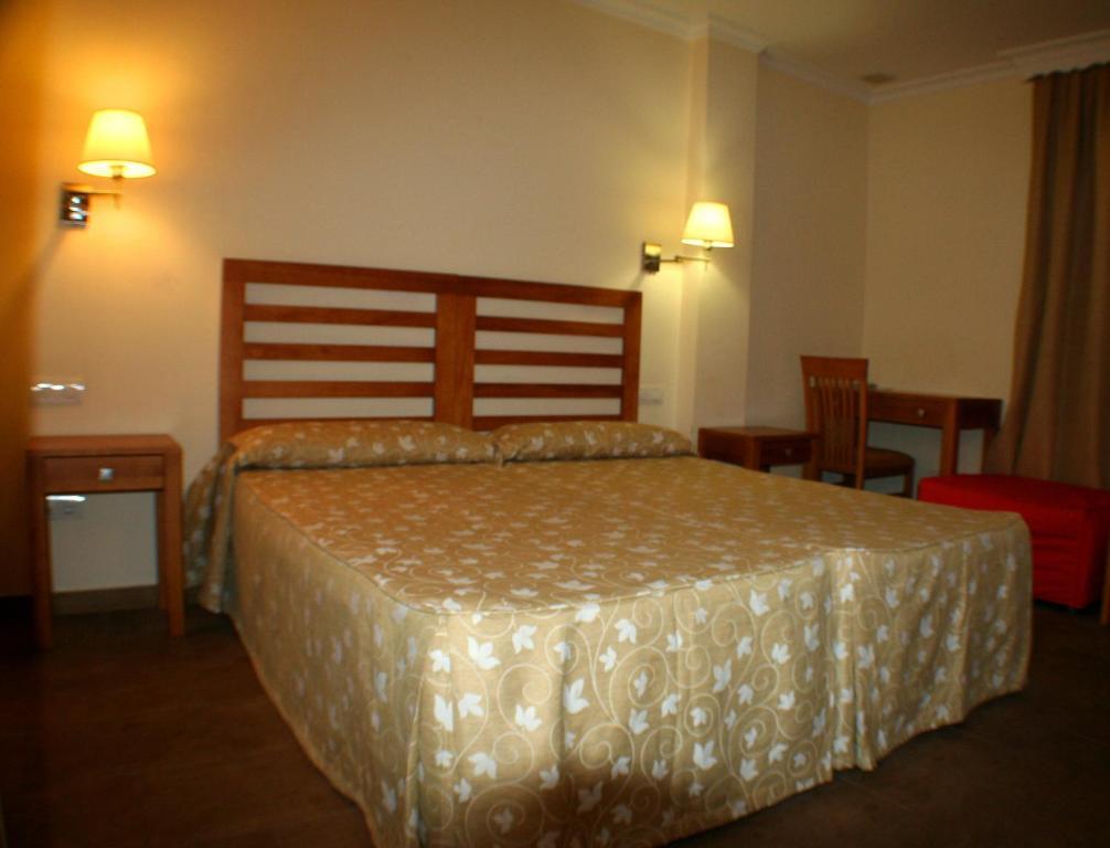 Hostal Margarita La Linea de la Concepcion Exterior foto